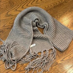 LOFT Gray Knit Scarf with Fringe